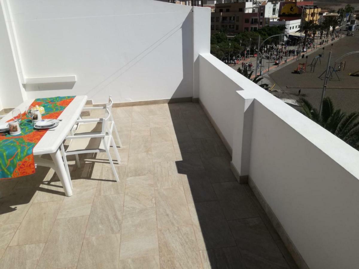 גראן טאראחל Atico En Primera Linea De Playa מראה חיצוני תמונה
